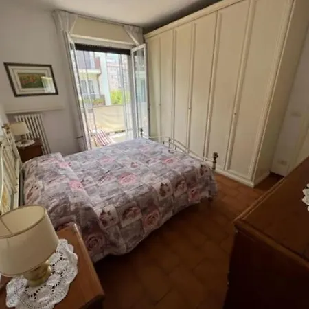 A Ca Di Nonni アパート アルベンガ