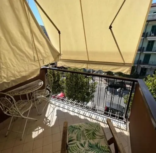 A Ca Di Nonni 아파트 알벤가